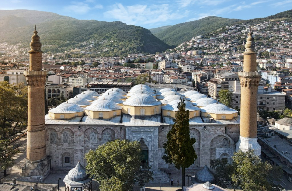 Places to Visit in Bursa - Grand Mosque - Ulu Cami