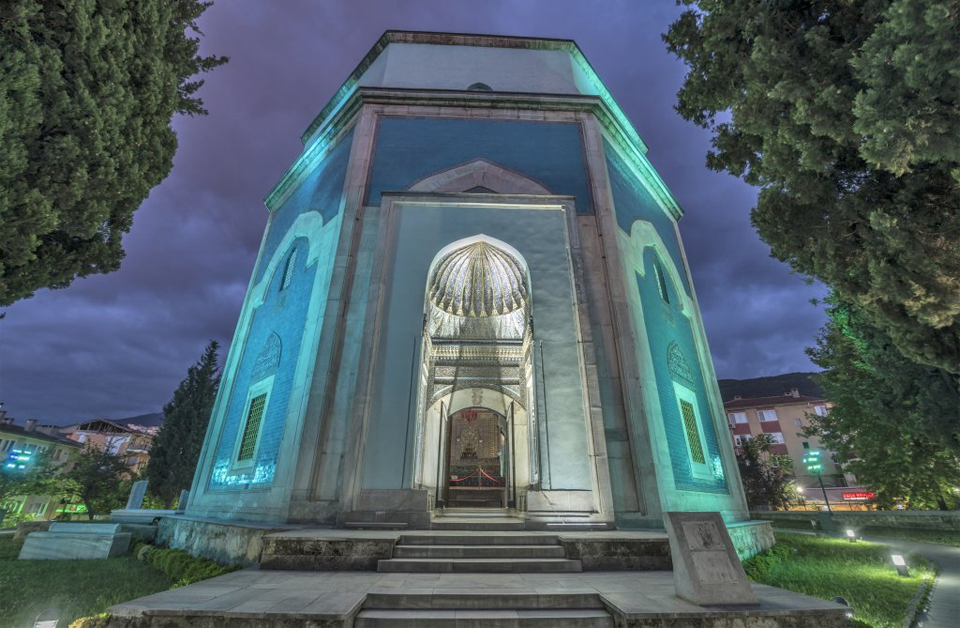 Places to Visit in Bursa - Green Mosque and Green Tomb